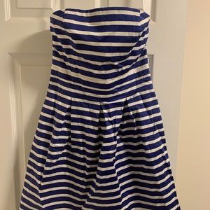 Gap blue stripe strapless dress with pockets